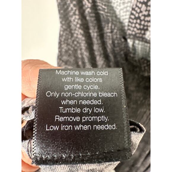 Norma Kamali Halter Dress Womens Size M Graphic Print Gray Stretch - Picture 10 of 10